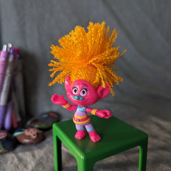 Trolls DreamWorks Figure Dj Suki Hasbro 3 In Pink Orange 2014 Toy World Tour - Picture 11 of 12